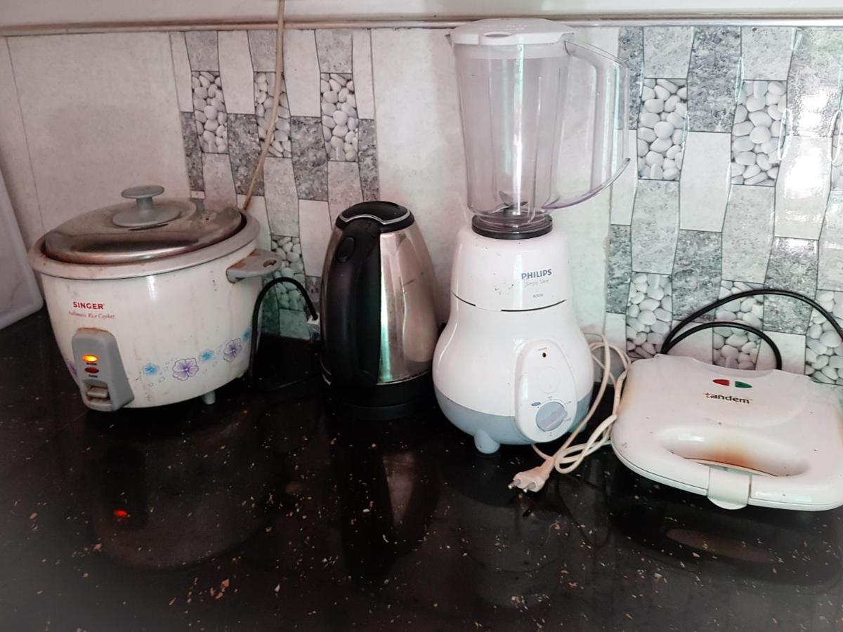 Hikkaduwa Backyard Beach Homestay Гале Екстериор снимка
