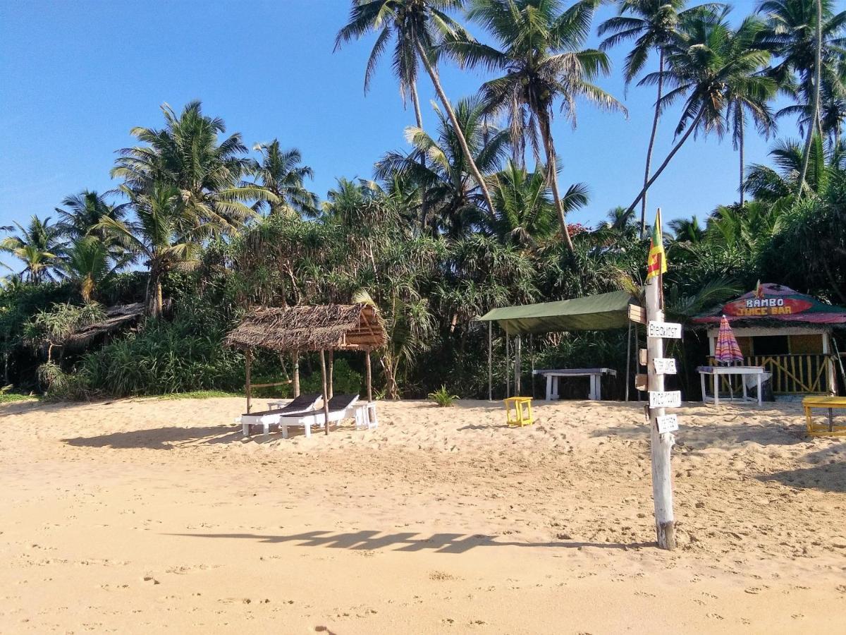 Hikkaduwa Backyard Beach Homestay Гале Екстериор снимка