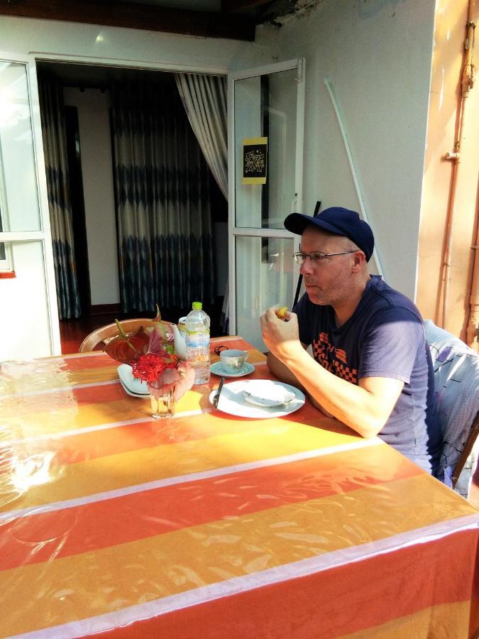 Hikkaduwa Backyard Beach Homestay Гале Екстериор снимка